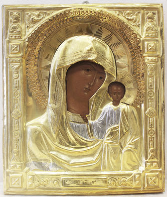 Старинная икона "Богоматерь Казанская" в серебряном окладе