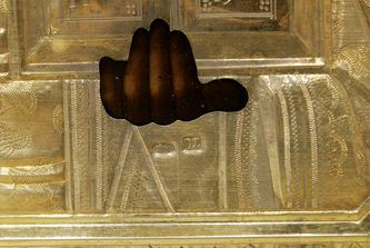 Антикварная икона "Господь Вседержитель" в окладе с эмалевым венцом - фото 4