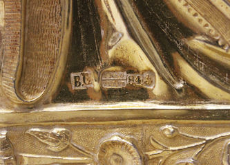 Старинная икона "Господь Вседержитель с державой и скипетром" в окладе с растительным орнаментом - фото 5