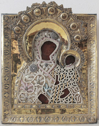 Старинная икона "Богоматерь Шуйско-Смоленская" в окладе с бисером, жемчугом и камнями