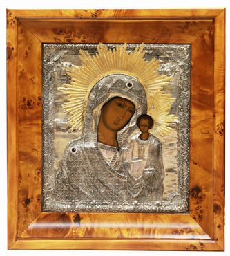 Мастер Хапиловский Евстигней
Образ Казанской Пресвятой Богородицы в серебряном окладе с камнями - фото 4