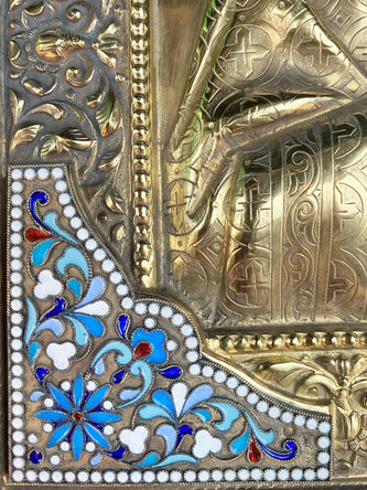 Старинная икона Николая Чудотворца в серебряном окладе с эмалью - фото 4