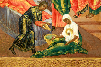 Старинная икона "Рождество Богородицы" с орнаментом в древнерусском стиле - фото 4