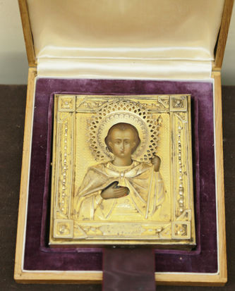 Старинная икона "Святой Дмитрий" в окладе - фото 3