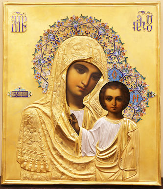 Фабрика Семена и Петра Галкиных
Старинная икона "Богоматерь Казанская" в окладе с расписной эмалью - фото 2