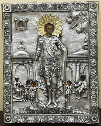 Серебряного дела мастер Шихин Андрей Николаев
Старинная икона "Иоанн Воин со сценами жития" в окладе с пальметтами