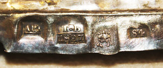 Серебряного дела мастер Шихин Андрей Николаев
Старинная икона "Иоанн Воин со сценами жития" в окладе с пальметтами - фото 5