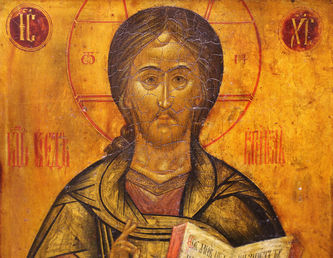 Старинная икона "Господь Вседержитель" в ампирном серебряном окладе с тондо - фото 3