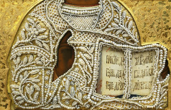 Старинная икона "Господь Вседержитель" в окладе с жемчужной ризой - фото 3