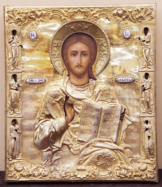 Старинная икона "Господь Вседержитель" в окладе с предстоящими