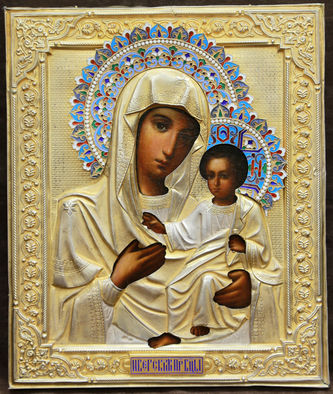 Фабрика Семена и Петра Галкиных
Старинная икона "Богоматерь Иверская" в окладе с эмалью