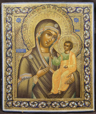 Старинная икона "Иверская Богоматерь" с растительным орнаментом