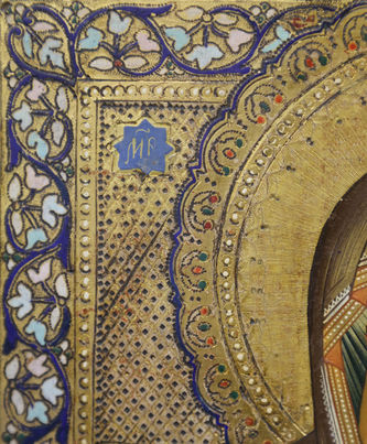 Старинная икона "Иверская Богоматерь" с растительным орнаментом - фото 4