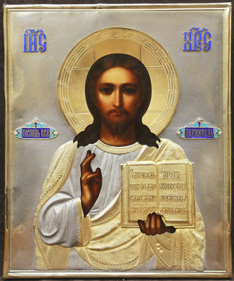 Фабрика Галкиных Семена и Петра
Старинная икона "Господь Вседержитель" в окладе с эмалью и меандром